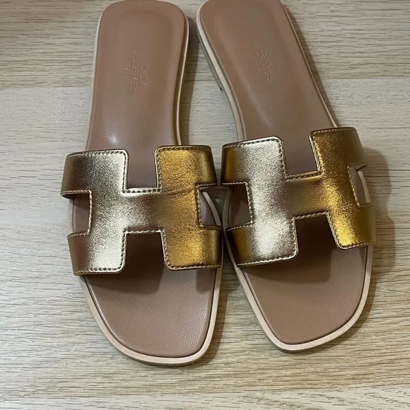 💯 Authentic Hermes “H" cut-out. *Metallic Leather *Dore-Rose golden color